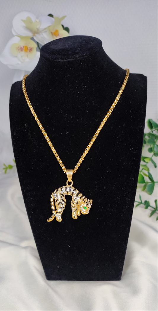 Collier jaguar en acier inoxydable