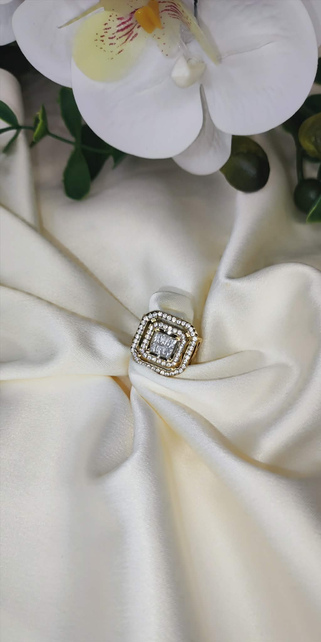 Bague carré strass
